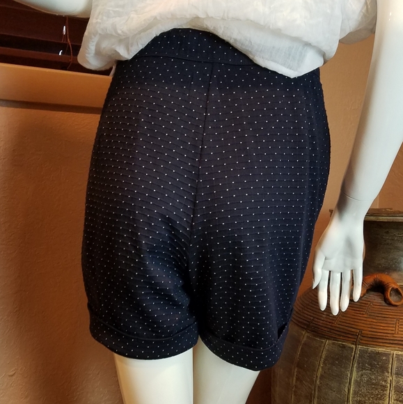 Handmade shorts very cute for summer - Picture 3 of 4